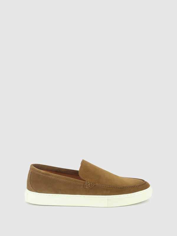 Loafers Pontiagudas em Tabaco